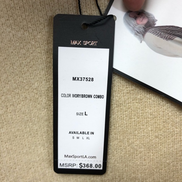 Maxsport Sweater - Picture 10 of 11